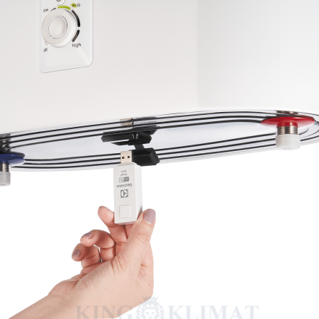 30938_electrolux_photo6_centurio_iq_2_0_vodonagrevatel_5000x5000px.png